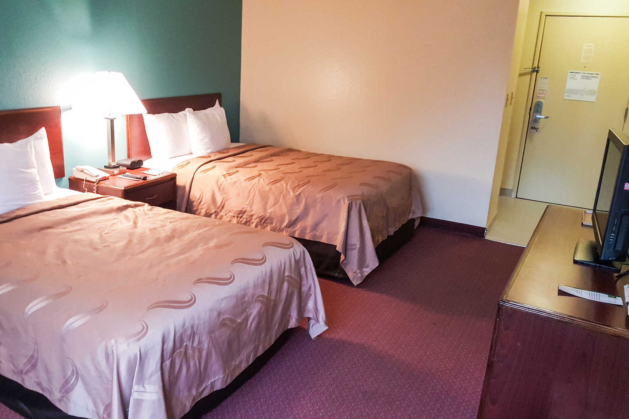 Quality Inn Loudon-Concord Habitación foto
